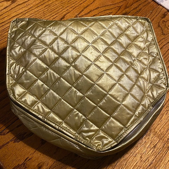 Vintage Oneida Golden Chateau flatware - Picture 4 of 15